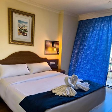 Hotel Portofino By Insidehome Empuriabrava Eksteriør bilde