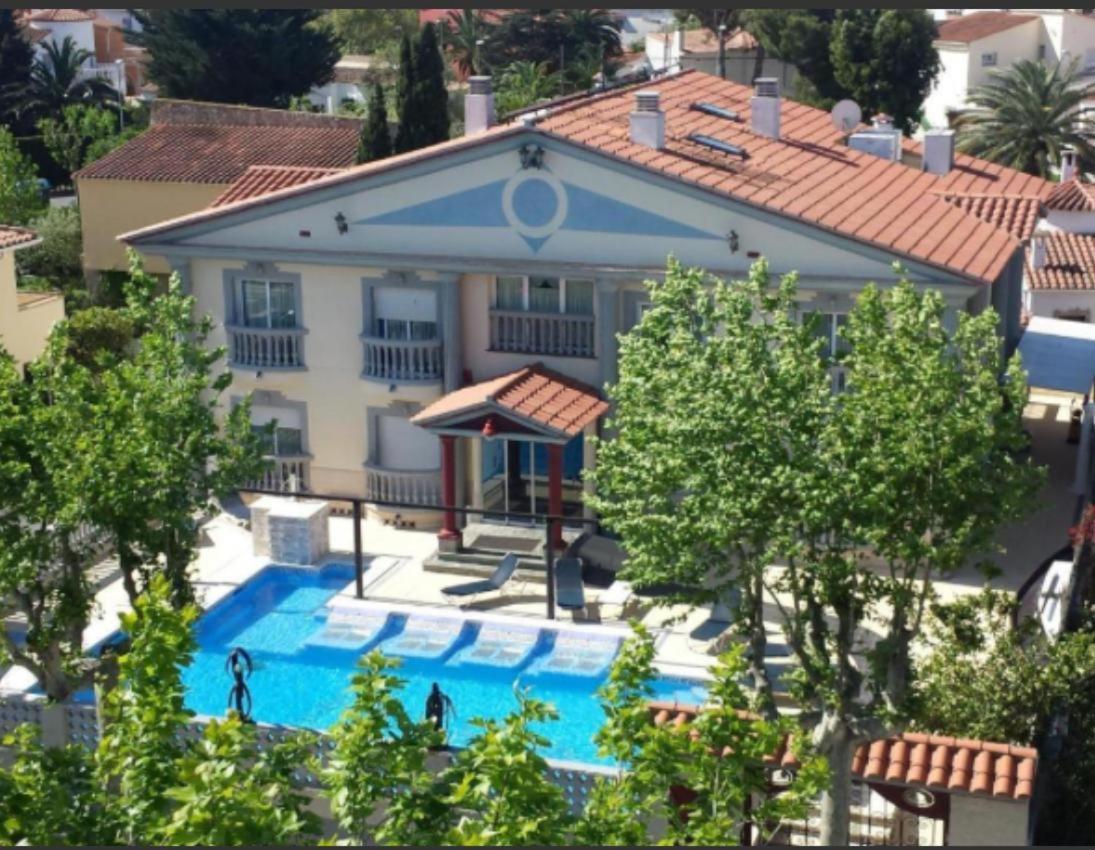 Hotel Portofino By Insidehome Empuriabrava Eksteriør bilde