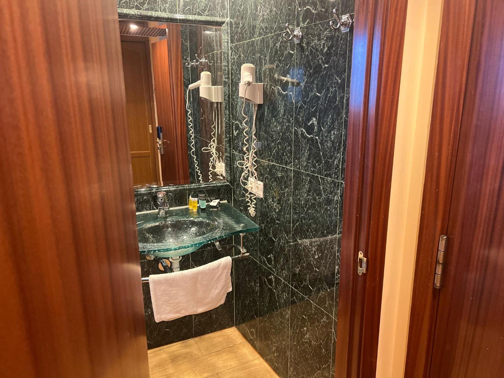 Hotel Portofino By Insidehome Empuriabrava Eksteriør bilde