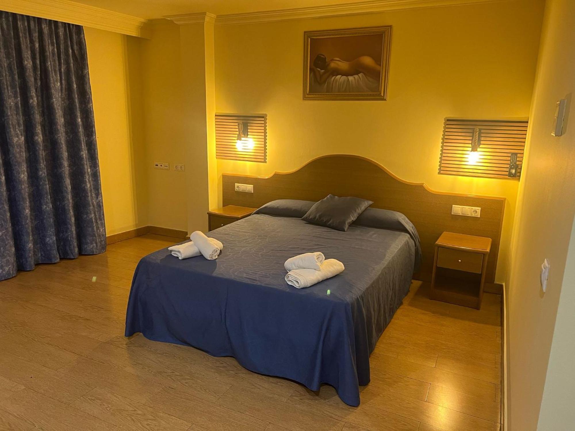 Hotel Portofino By Insidehome Empuriabrava Eksteriør bilde