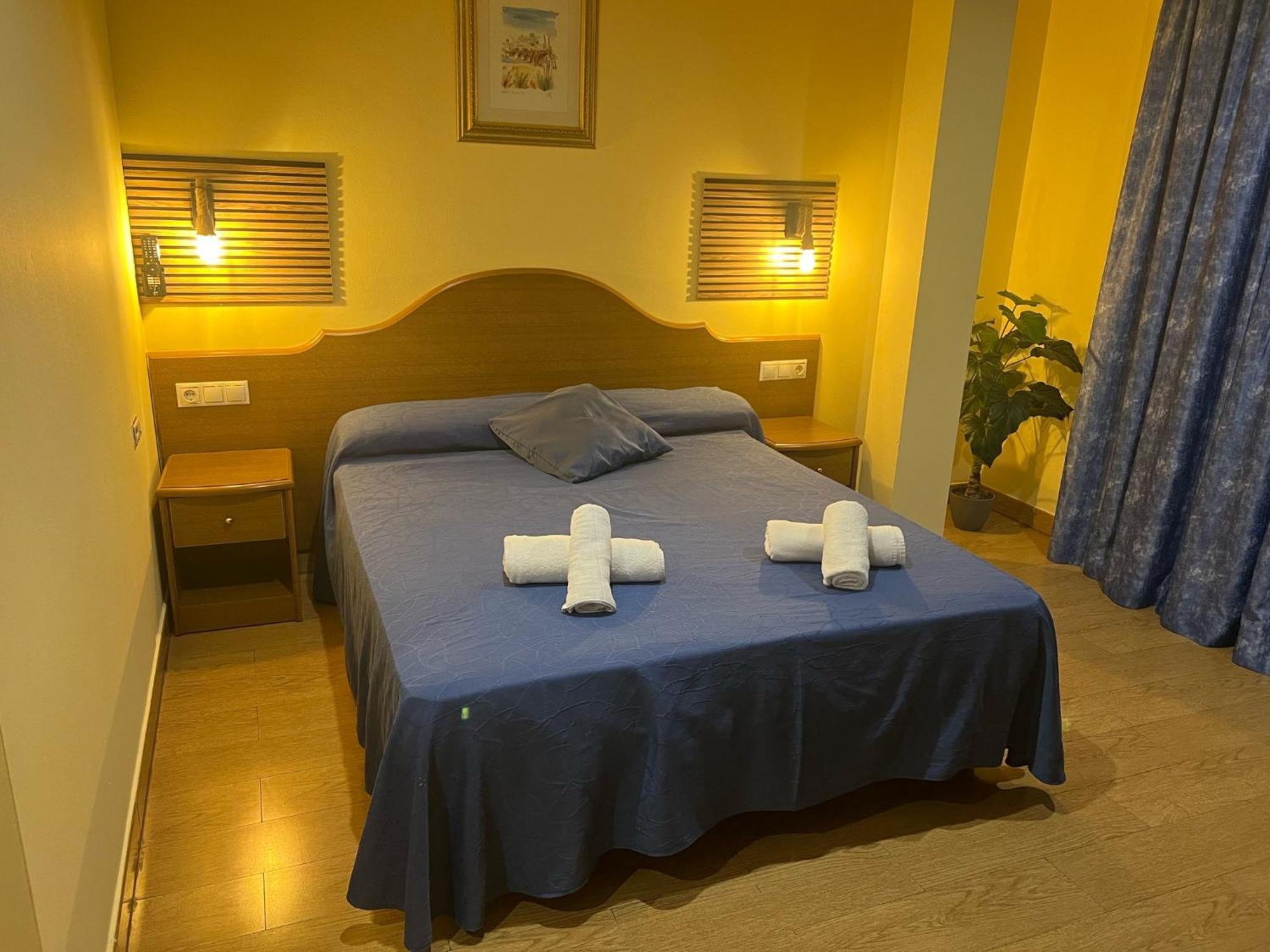 Hotel Portofino By Insidehome Empuriabrava Eksteriør bilde