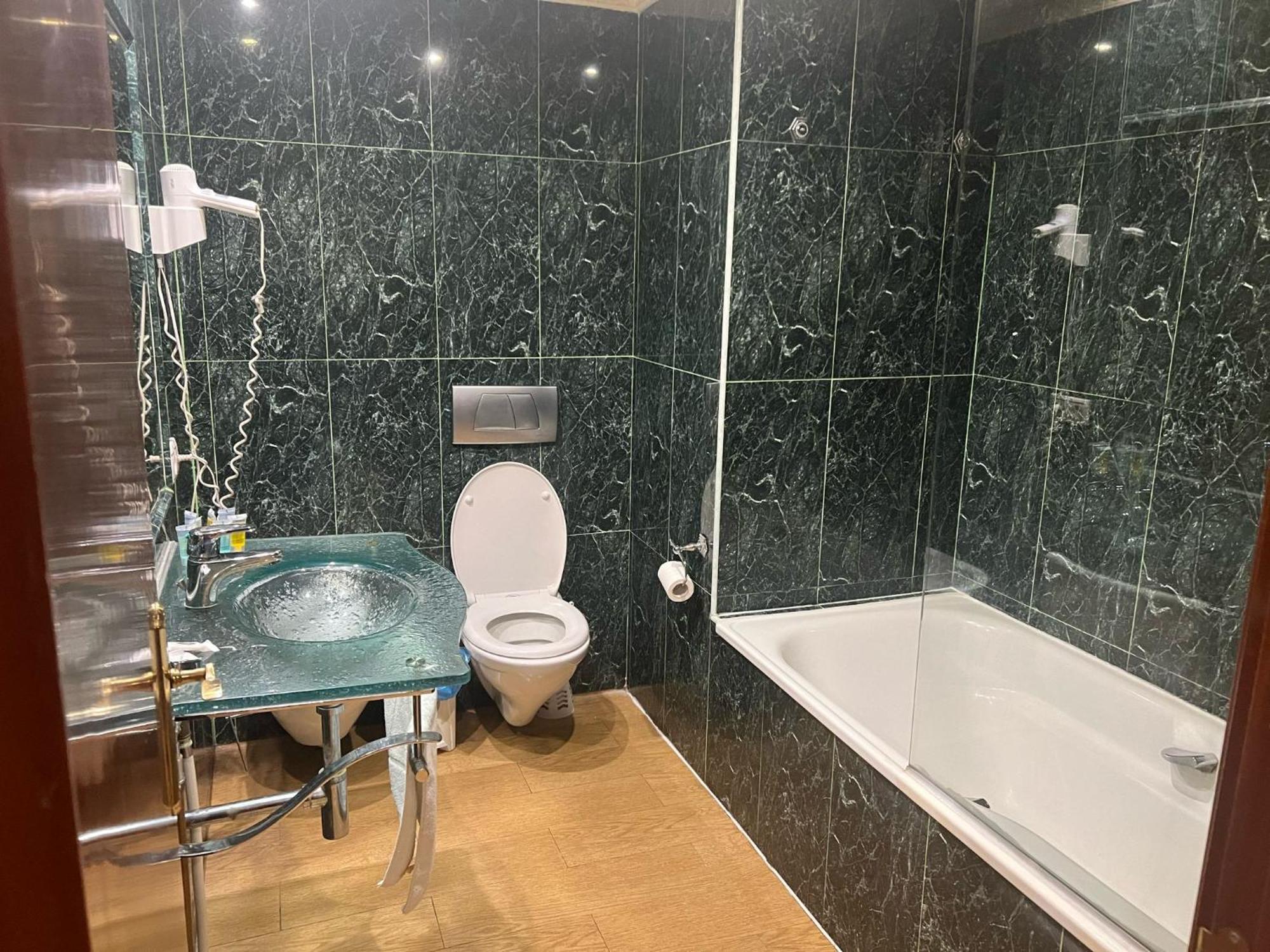 Hotel Portofino By Insidehome Empuriabrava Eksteriør bilde